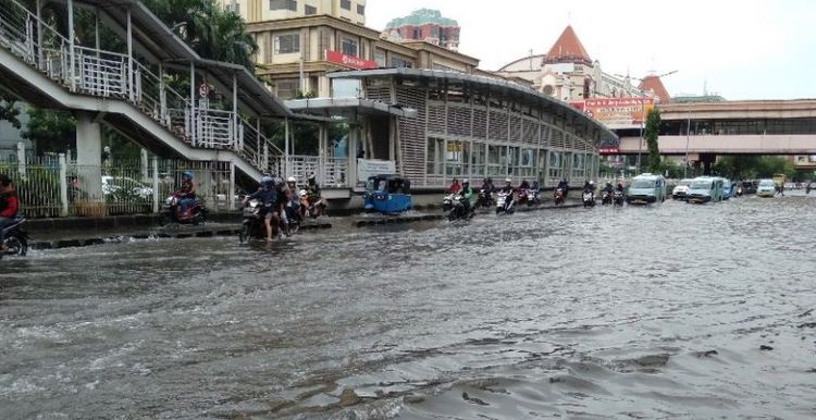   ITC Mangga Dua Langganan Banjir Tak Pernah Ditangani Serius
